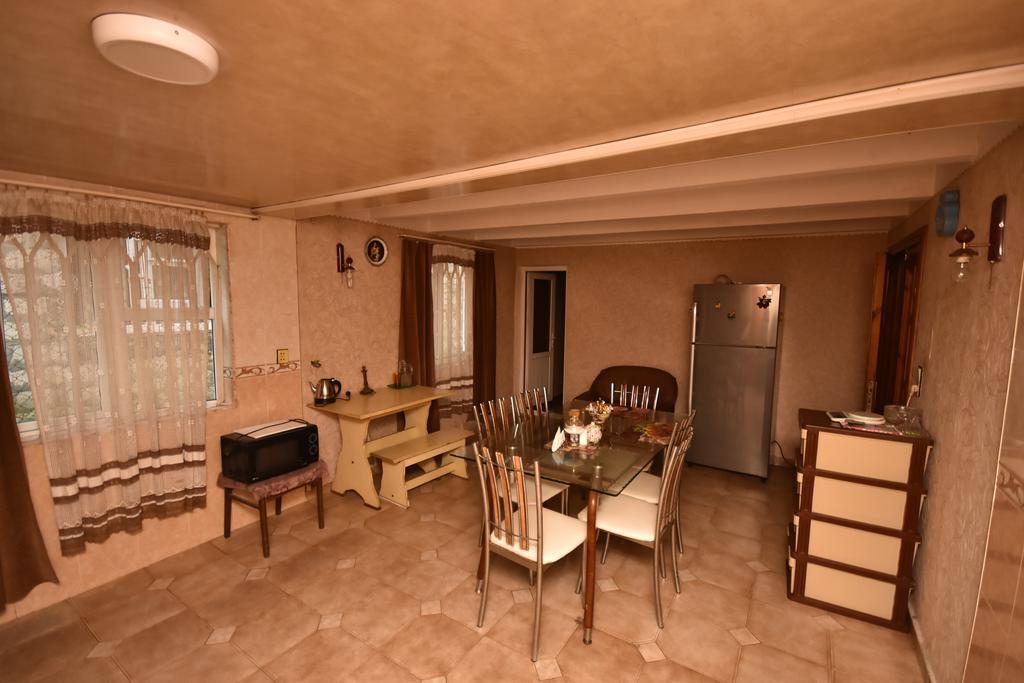 Shorena'S House Зугдиди Экстерьер фото