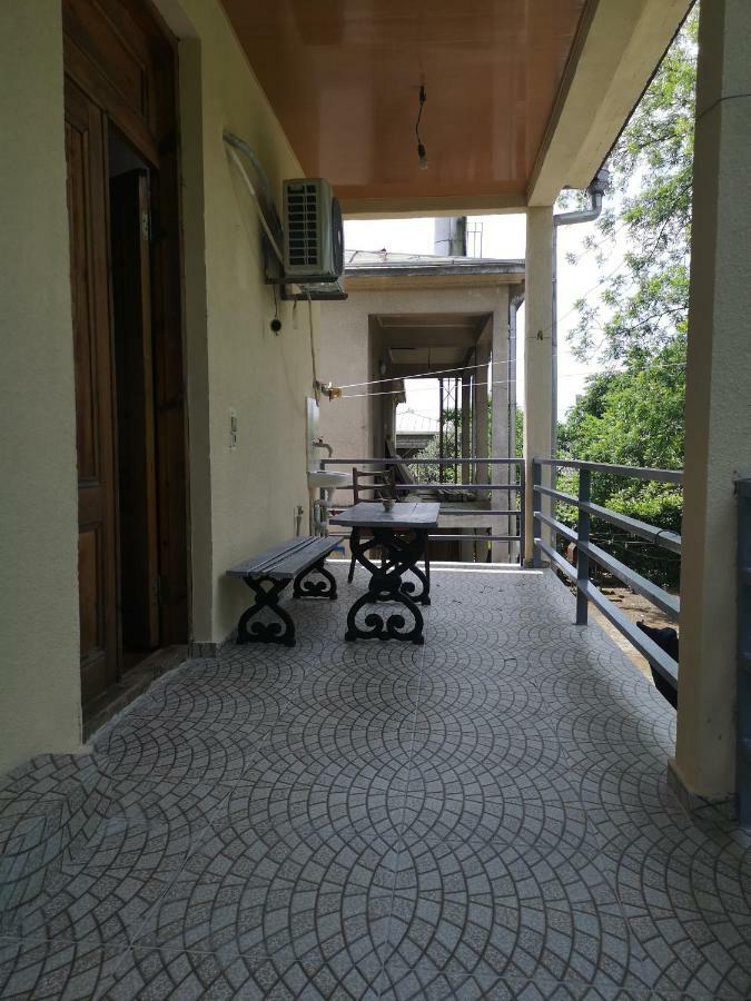 Shorena'S House Зугдиди Экстерьер фото